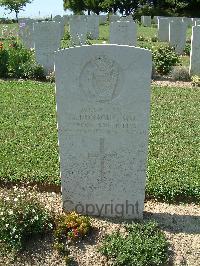 Sangro River War Cemetery - Donaghy, Hugh