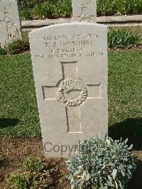 Sangro River War Cemetery - Downing, Thomas John