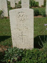 Sangro River War Cemetery - Feak, Frank Cumber