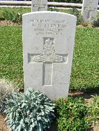 Sangro River War Cemetery - Fenton, George Geoffrey James