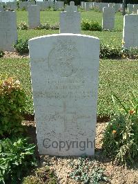 Sangro River War Cemetery - Finlan, John Patrick
