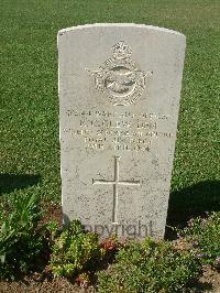 Sangro River War Cemetery - Glew, Roland Corner