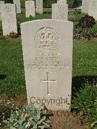 Sangro River War Cemetery - Green, Louis William