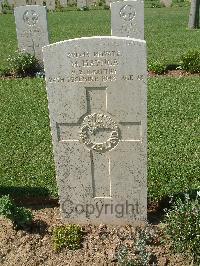 Sangro River War Cemetery - Haenga, Mick
