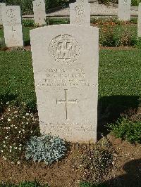 Sangro River War Cemetery - Hallett, William Francis