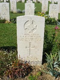 Sangro River War Cemetery - Halls, Clarence Frederick Charles