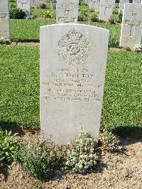 Sangro River War Cemetery - Hamilton, Robert John