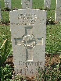 Sangro River War Cemetery - Hercock, Morton