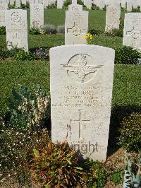 Sangro River War Cemetery - Hodge, George