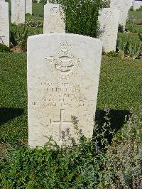 Sangro River War Cemetery - Hutton, Joseph James