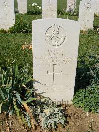 Sangro River War Cemetery - Jarvis, James Ernest