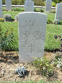 Sangro River War Cemetery - Johnson, Leslie