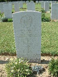 Sangro River War Cemetery - Jones, Clifford