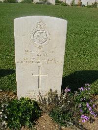 Sangro River War Cemetery - Jones, Lloyd