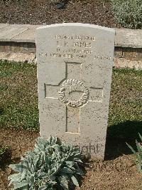 Sangro River War Cemetery - Jones, Lenard Percy