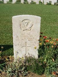 Sangro River War Cemetery - Knightley, Duncan Robinson