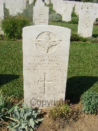 Sangro River War Cemetery - Leighton, George