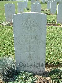 Sangro River War Cemetery - Loak, Wilfred Charles