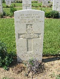 Sangro River War Cemetery - Lockyear, Dennis