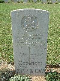 Sangro River War Cemetery - Longmore, William Frederick