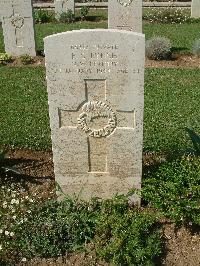 Sangro River War Cemetery - Lynch, Frank Guy