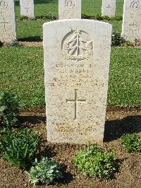 Sangro River War Cemetery - Mabey, Ronald