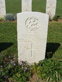 Sangro River War Cemetery - Marshall, Ian Scott