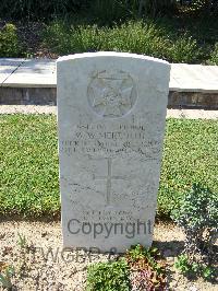 Sangro River War Cemetery - Meredith, Walter William