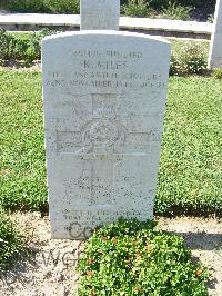 Sangro River War Cemetery - Miles, Kenneth