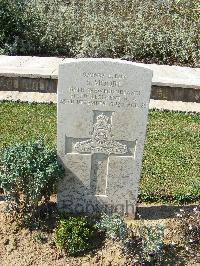 Sangro River War Cemetery - Moore, Samuel