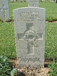 Sangro River War Cemetery - Murray, David Ernest