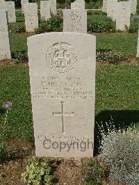 Sangro River War Cemetery - McFarlane, Hugh