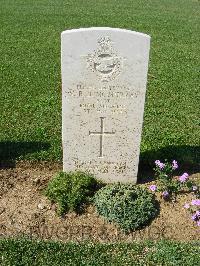 Sangro River War Cemetery - McMurray, William Robert Bruce