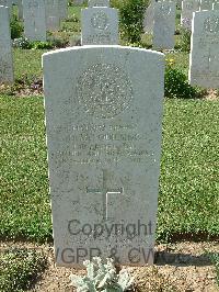 Sangro River War Cemetery - McQuilling, Owen