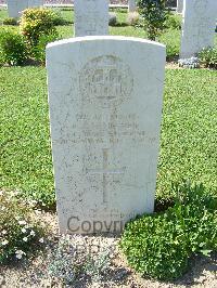 Sangro River War Cemetery - McVey, Charles Ian Vernon