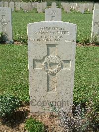 Sangro River War Cemetery - Owen-Cooper, Clarence