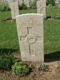 Sangro River War Cemetery - Parker, Richard George