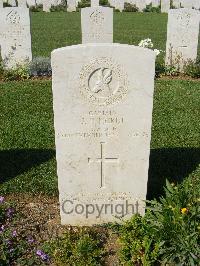 Sangro River War Cemetery - Pickup, J B