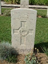 Sangro River War Cemetery - Pile, John Hall