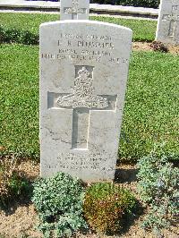 Sangro River War Cemetery - Plummer, Frank Raymond