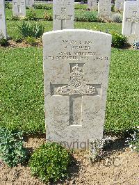 Sangro River War Cemetery - Power, Peter