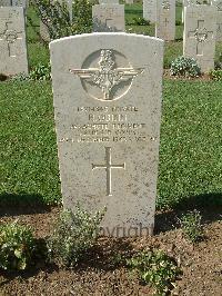 Sangro River War Cemetery - Quinn, Henry