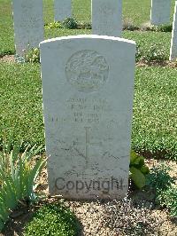 Sangro River War Cemetery - Rawlings, James
