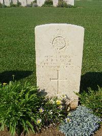 Sangro River War Cemetery - Rayner, Terence Royston