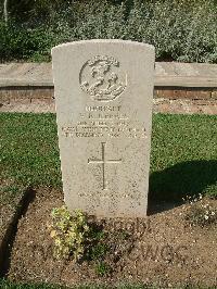 Sangro River War Cemetery - Reeves, Victor Reginald
