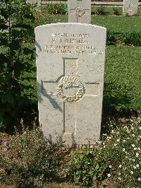 Sangro River War Cemetery - Rhodes, Vernon John