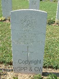 Sangro River War Cemetery - Rippin, Derek