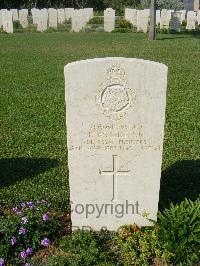 Sangro River War Cemetery - Robertson, Ernest