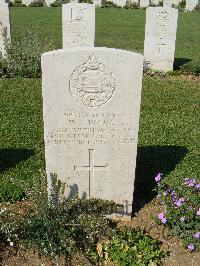 Sangro River War Cemetery - Rouse, William Joseph