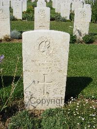Sangro River War Cemetery - Rowan, J T